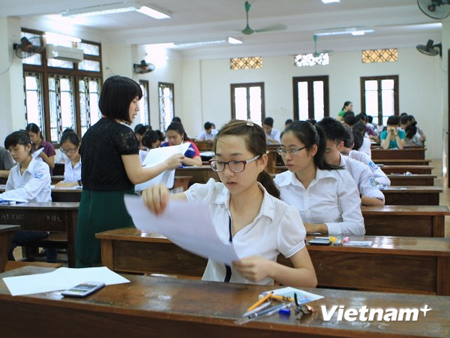 Thí sinh dự thi đại học năm 2014.